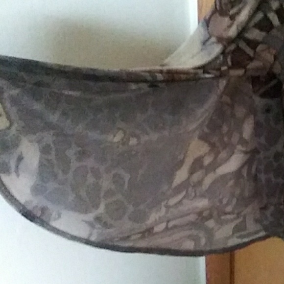 Top - Picture 4 of 4